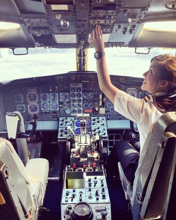 เอี๊ยม ปิยธิดา สุภาษี เอี๊ยม ปิยธิดา สุภาษี