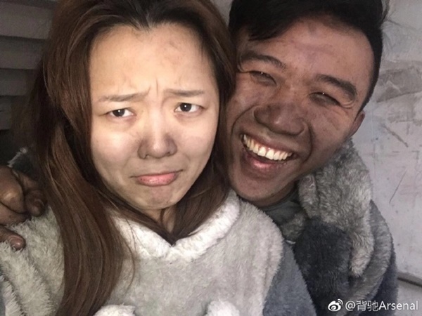 คู่รักหวิดเผาบ้านรับปีใหม่ คู่รักหวิดเผาบ้านรับปีใหม่