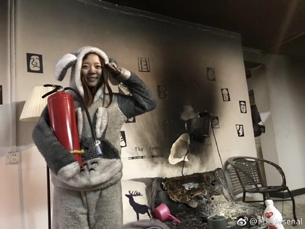 คู่รักหวิดเผาบ้านรับปีใหม่ คู่รักหวิดเผาบ้านรับปีใหม่