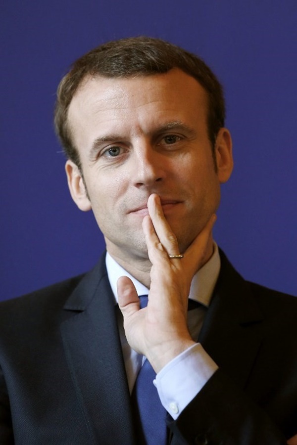 เอ็มมานูเอล มาครง (Emmanuel Macron) เอ็มมานูเอล มาครง (Emmanuel Macron)