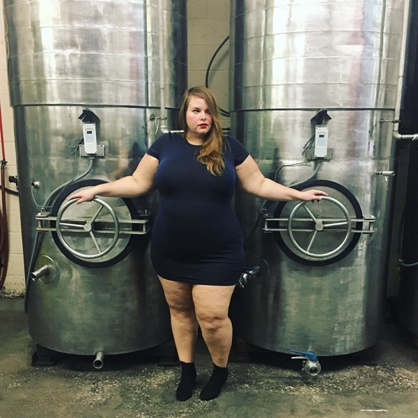 บล็อกสาวร่างท้วมตอกกลับ บล็อกสาวร่างท้วมตอกกลับ