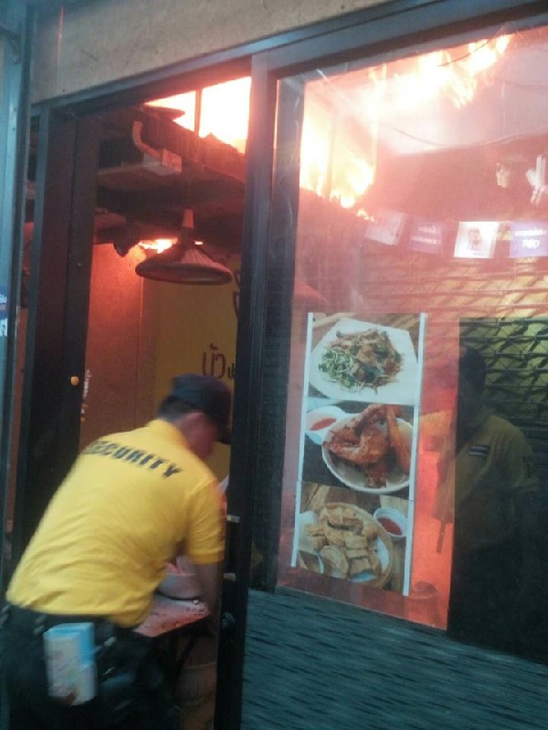 ไฟไหม้ ตลาดนัดจตุจักร ไฟไหม้ ตลาดนัดจตุจักร