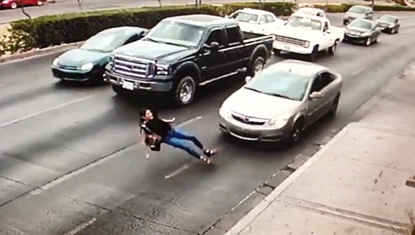 รถชนคน รถชนคน