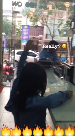 ร้องคาราโอเกะ ร้องคาราโอเกะ