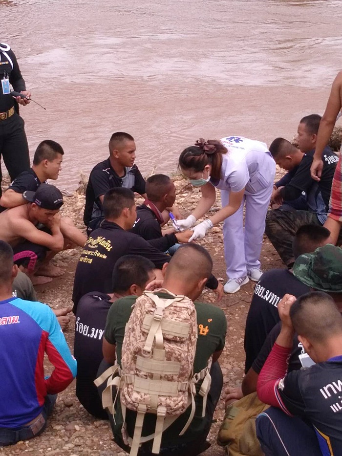 ฝึกซ้อมการแข่งขันเรือพ่าย ฝึกซ้อมการแข่งขันเรือพ่าย