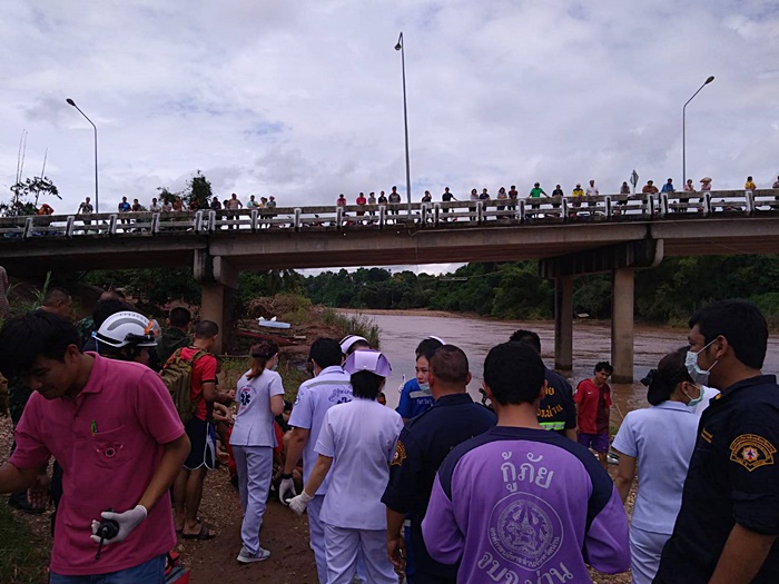 ฝึกซ้อมการแข่งขันเรือพ่าย ฝึกซ้อมการแข่งขันเรือพ่าย