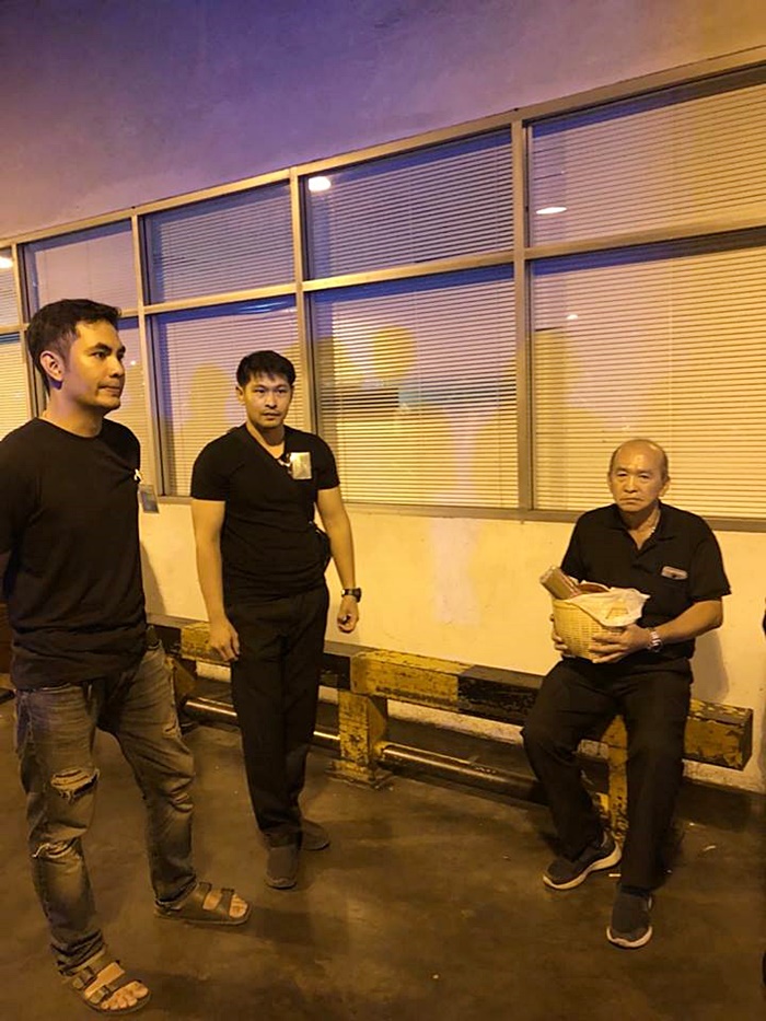 แทงนักศึกษาไทย แทงนักศึกษาไทย