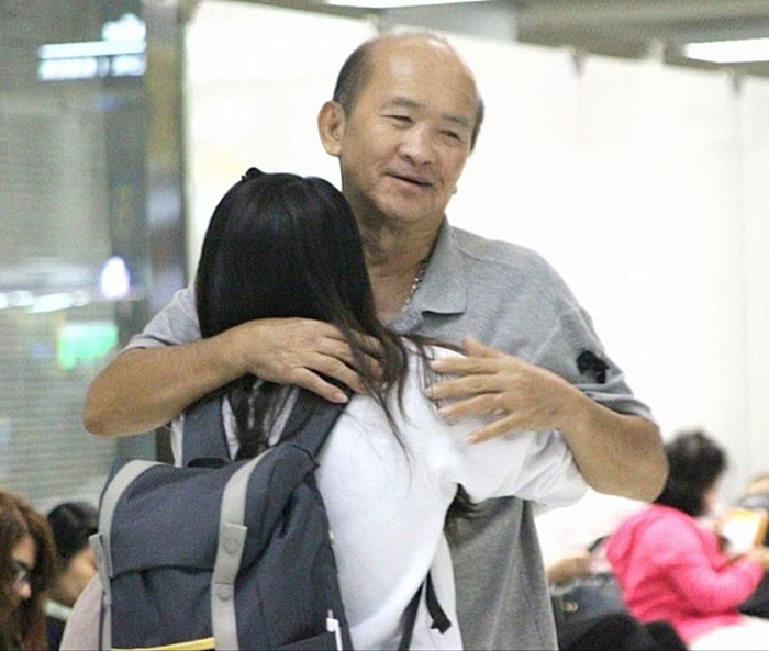 แทงนักศึกษาไทย แทงนักศึกษาไทย