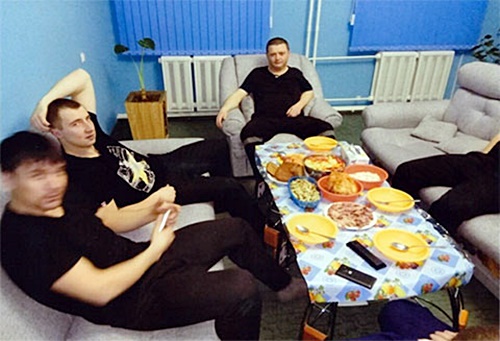 นักโทษในเรือนจำ นักโทษในเรือนจำ