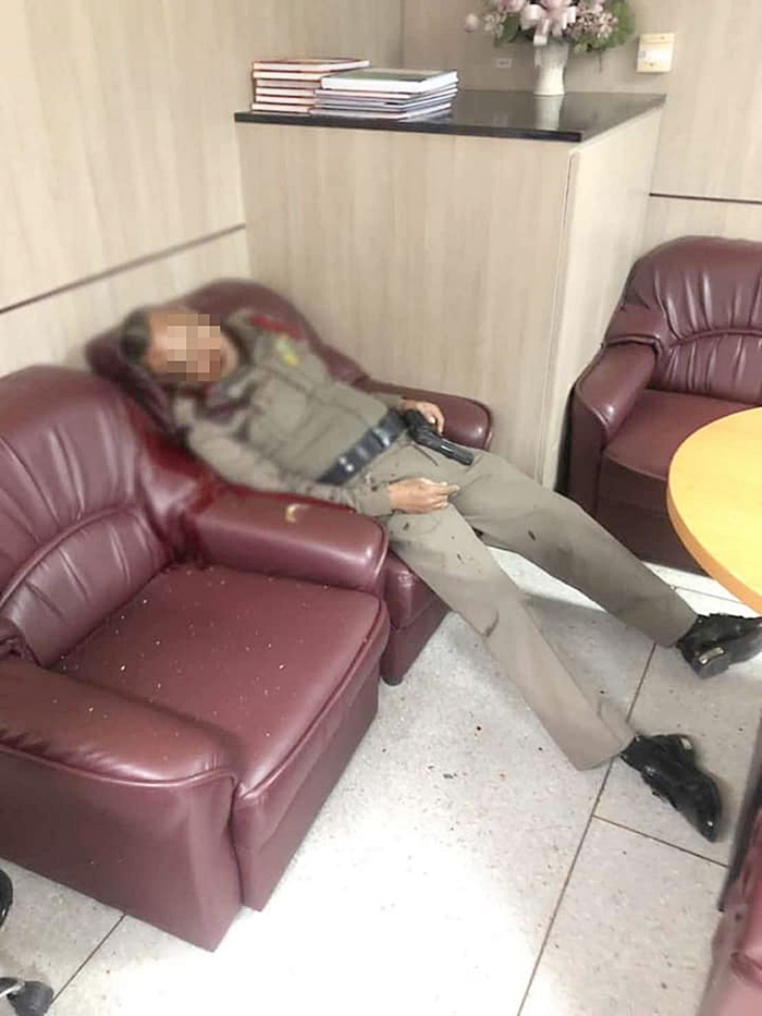 ตำรวจยิงตัวตาย ตำรวจยิงตัวตาย