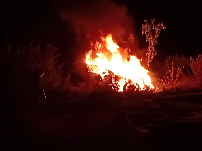 เผารถ เผารถ