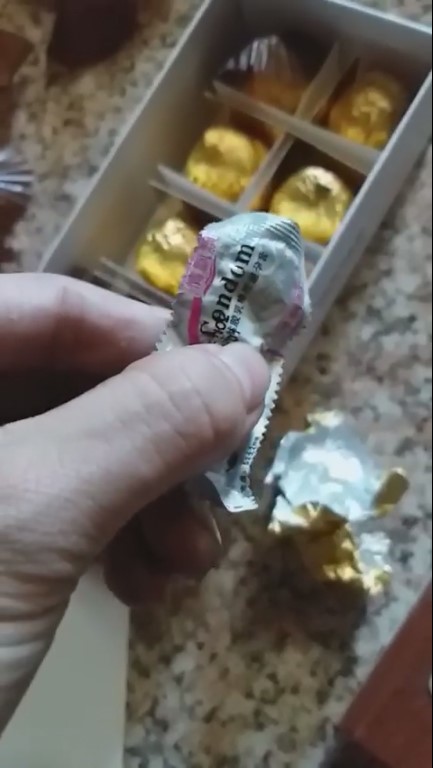 คีบ iPhone X ได้ คีบ iPhone X ได้