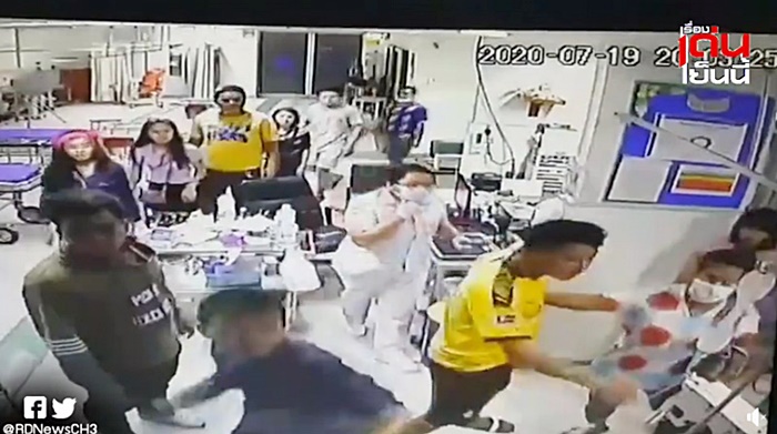 วัยรุ่นตีกัน วัยรุ่นตีกัน