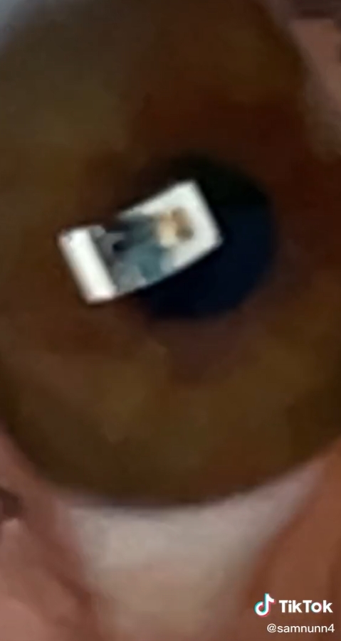 หนุ่มจับได้แฟนสาวนอกใจ หนุ่มจับได้แฟนสาวนอกใจ