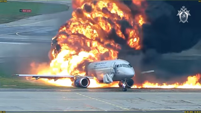 ไฟไหม้เครื่องบิน ไฟไหม้เครื่องบิน