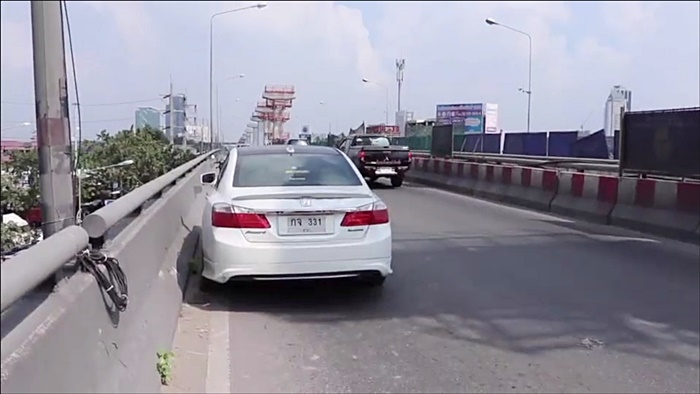 กระโดดสะพาน ฆ่าตัวตาย กระโดดสะพาน ฆ่าตัวตาย