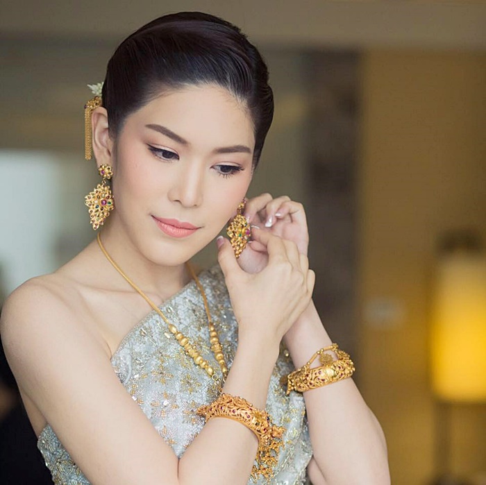 หมอบุ๋ม ผู้ช่วยโฆษก ศบค. หมอบุ๋ม ผู้ช่วยโฆษก ศบค.