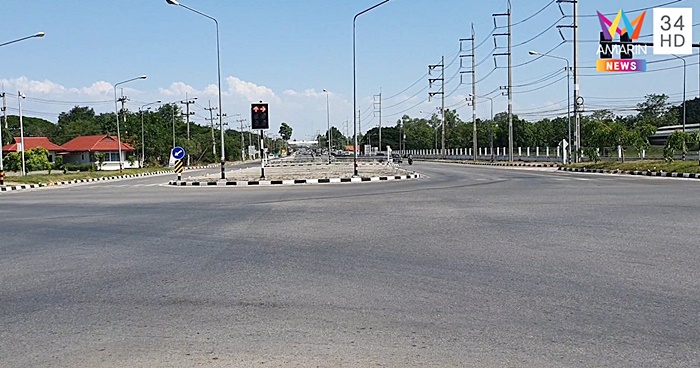 เต้นรูดเสาไฟ เย้ยเคอร์ฟิวกลางสี่แยก เต้นรูดเสาไฟ เย้ยเคอร์ฟิวกลางสี่แยก