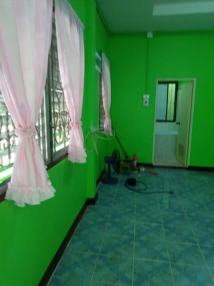 บ้านสีเขียวอ่อน บ้านสีเขียวอ่อน