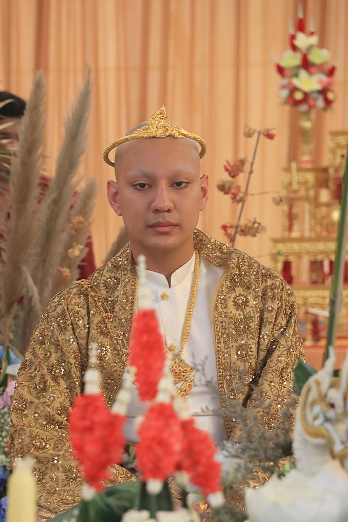 จีจี้ปีโป้ ใส่เครื่องประดับในงานบวช จีจี้ปีโป้ ใส่เครื่องประดับในงานบวช