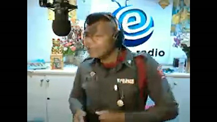 ดีเจบอล คนบ่หล่อ ดีเจบอล คนบ่หล่อ