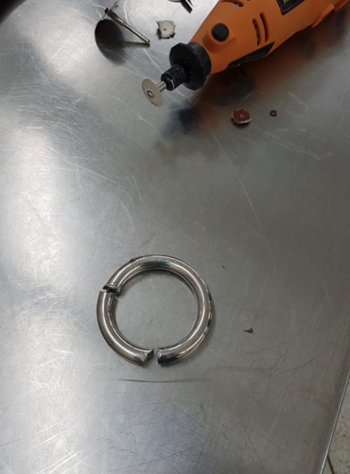 ห่วงเหล็กรัดเจ้าโลก ห่วงเหล็กรัดเจ้าโลก