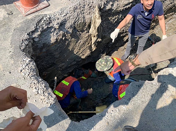 ดินสไลด์ ถ.เอกมัย ดินสไลด์ ถ.เอกมัย