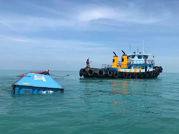 เรือสันทัดสมุทร 3 ล่ม เรือสันทัดสมุทร 3 ล่ม