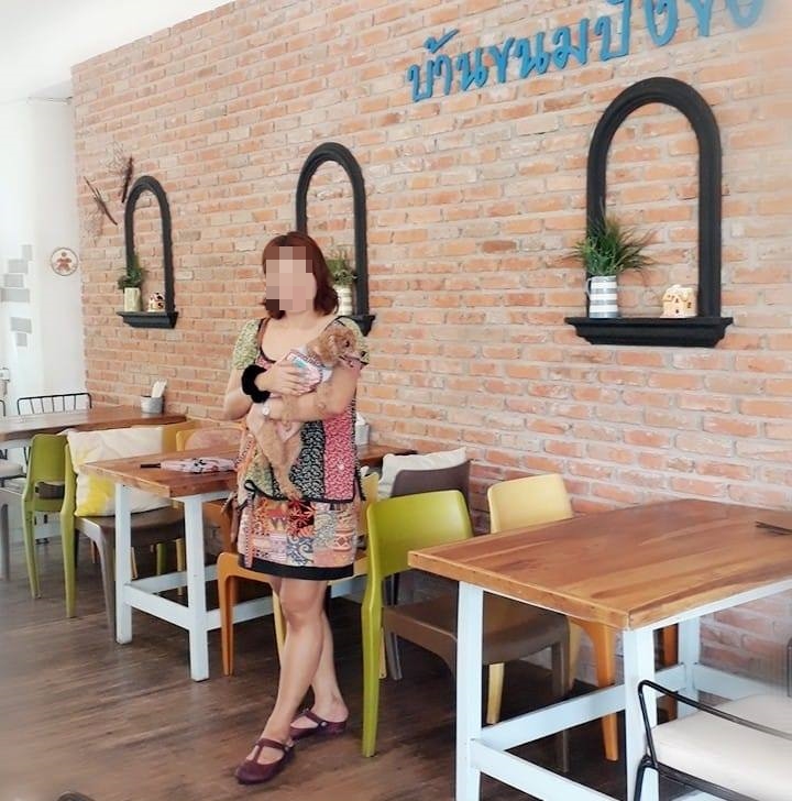 วีรกรรมป้าอุ้มหมาเข้าเซเว่น วีรกรรมป้าอุ้มหมาเข้าเซเว่น