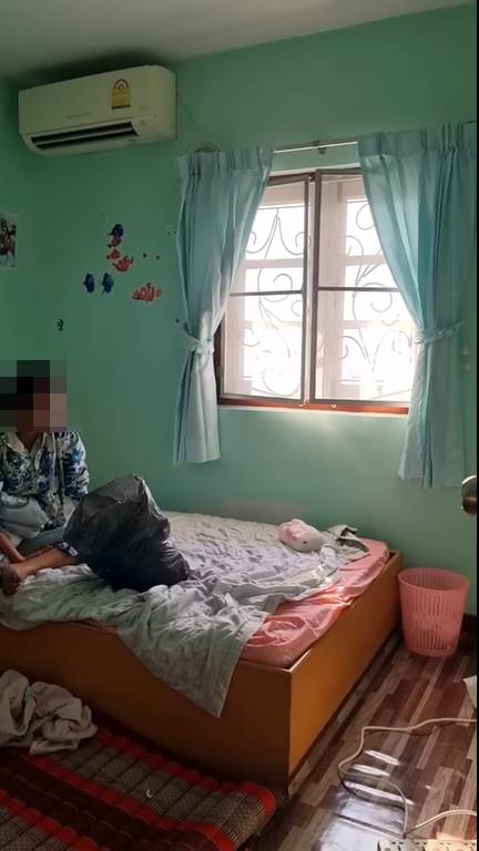 ขโมยเข้าบ้าน ขโมยเข้าบ้าน