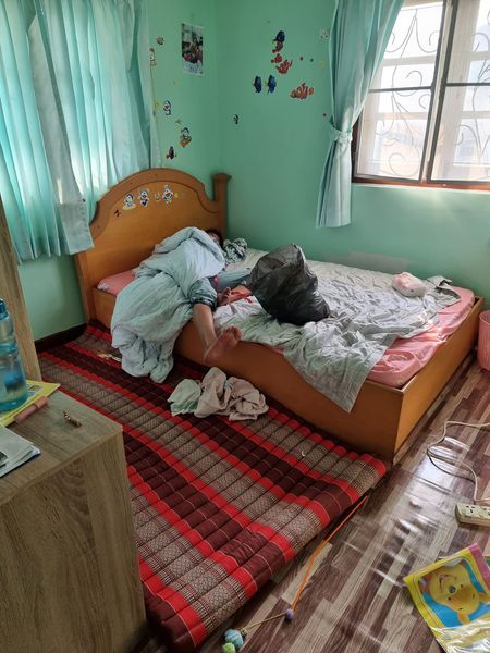 ขโมยเข้าบ้าน ขโมยเข้าบ้าน