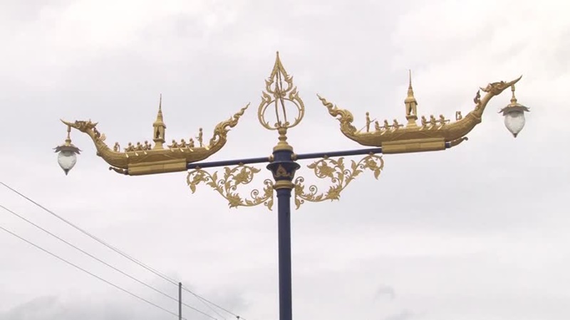 เสาไฟแปลก เสาไฟแปลก