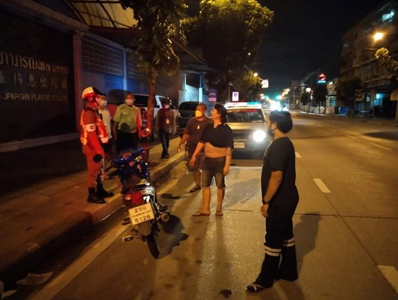 สายร่วงขวางถนน สายร่วงขวางถนน