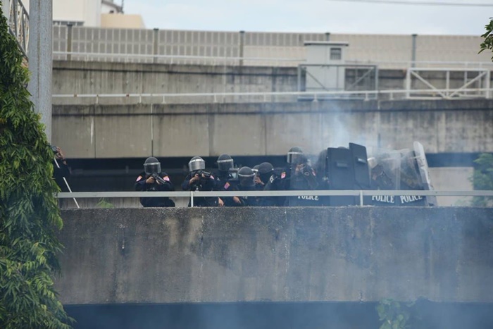 ม็อบประท้วง ม็อบประท้วง