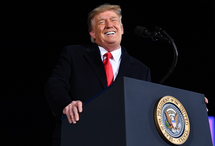 ทรัมป์ อาจเจอคุก 5 ปี ทรัมป์ อาจเจอคุก 5 ปี