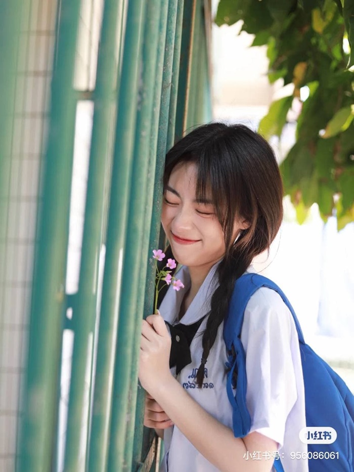 ชุดนักเรียนไทยโดนใจวัยรุ่นจีน ชุดนักเรียนไทยโดนใจวัยรุ่นจีน