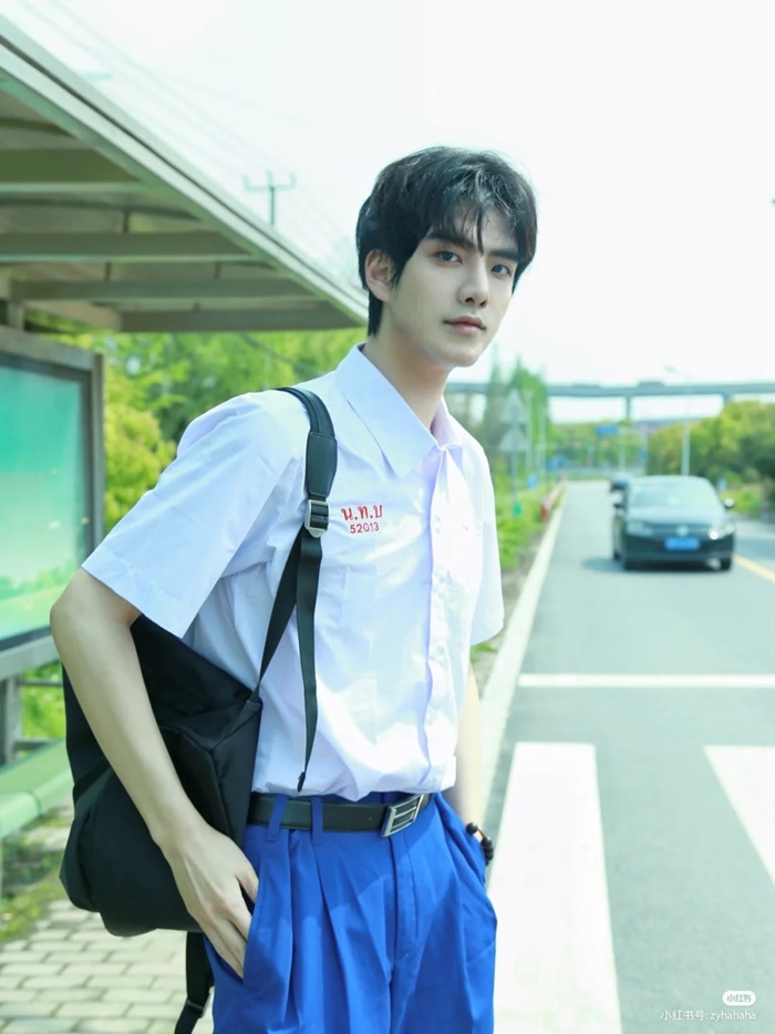 ชุดนักเรียนไทยโดนใจวัยรุ่นจีน ชุดนักเรียนไทยโดนใจวัยรุ่นจีน