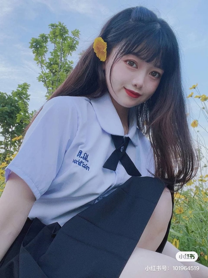 ชุดนักเรียนไทยโดนใจวัยรุ่นจีน ชุดนักเรียนไทยโดนใจวัยรุ่นจีน