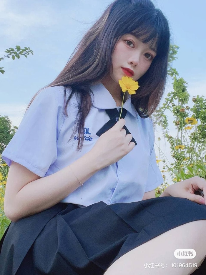 ชุดนักเรียนไทยโดนใจวัยรุ่นจีน ชุดนักเรียนไทยโดนใจวัยรุ่นจีน