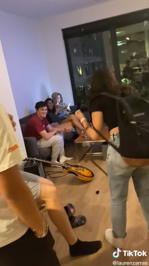 เซอร์ไพรส์แฟน เซอร์ไพรส์แฟน