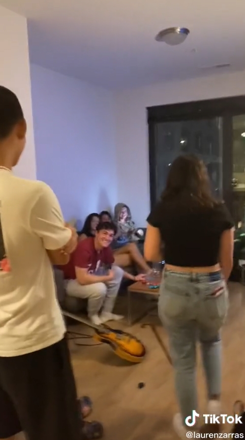 เซอร์ไพรส์แฟน เซอร์ไพรส์แฟน