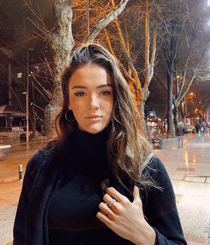 เซห์ร่า กูเนส เซห์ร่า กูเนส