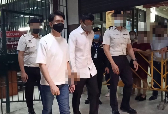 เบนซ์ เรซซิ่ง เบนซ์ เรซซิ่ง