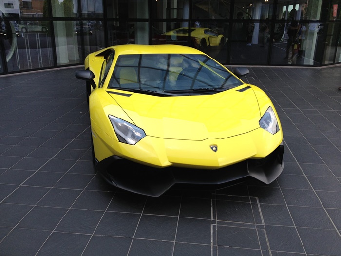 ผู้กำกับโจ้ ผู้กำกับโจ้