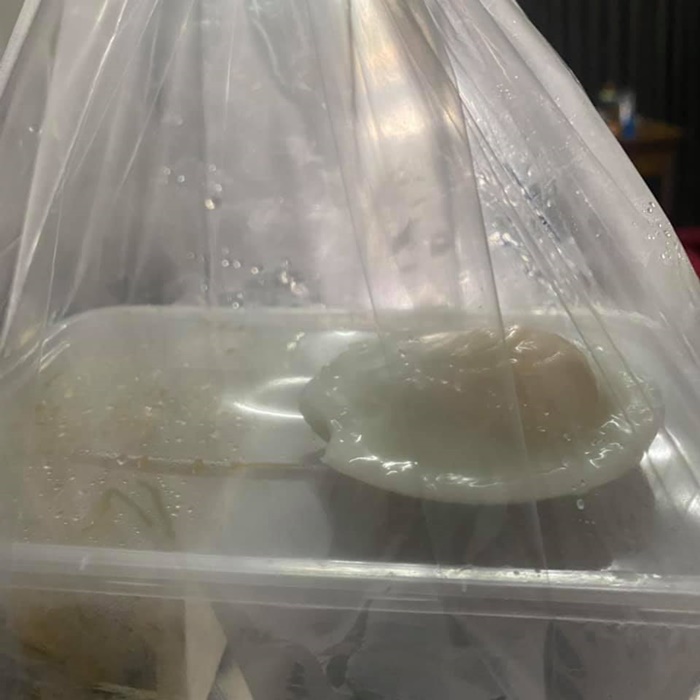 ไข่ดาวบนฝากล่อง ไข่ดาวบนฝากล่อง