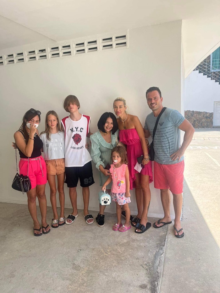 ครอบครัวฝรั่งเที่ยวภูเก็ต ครอบครัวฝรั่งเที่ยวภูเก็ต