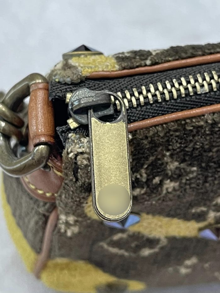 เอฟกระเป๋าหรูจากไลฟ์ดาร เอฟกระเป๋าหรูจากไลฟ์ดาร