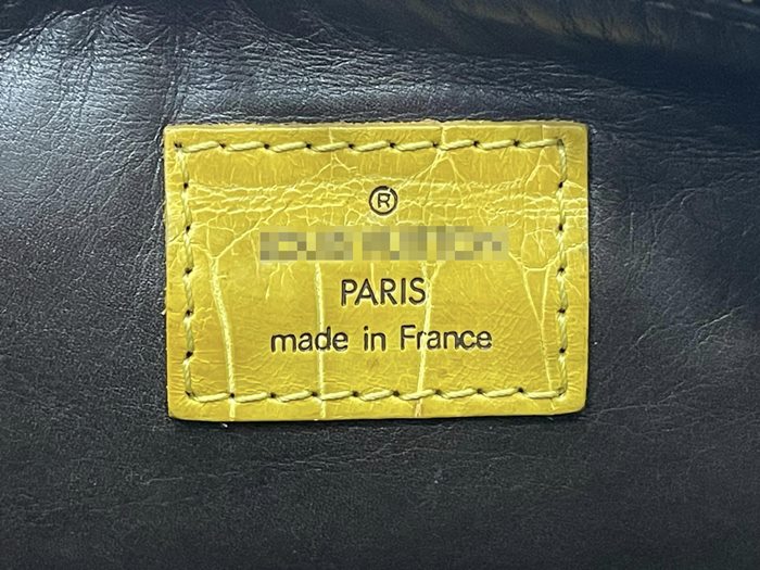 เอฟกระเป๋าหรูจากไลฟ์ดาร เอฟกระเป๋าหรูจากไลฟ์ดาร