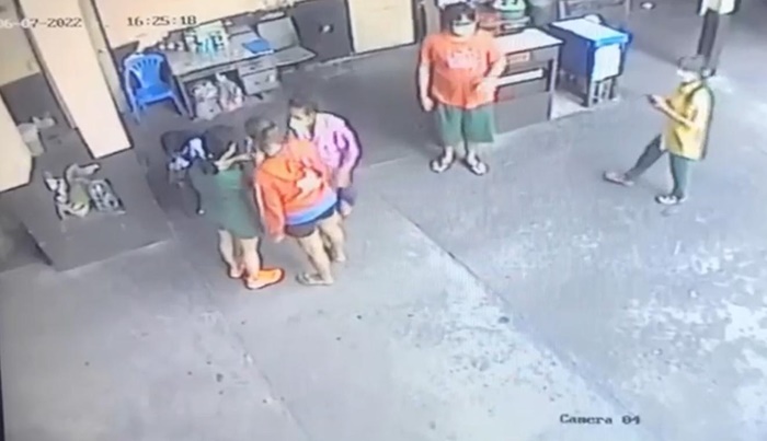 หลอกเข้าม่านรูด หลอกเข้าม่านรูด