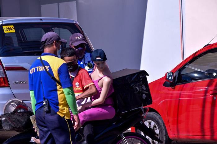 หนุ่มไรเดอร์ขี้เหงา หนุ่มไรเดอร์ขี้เหงา